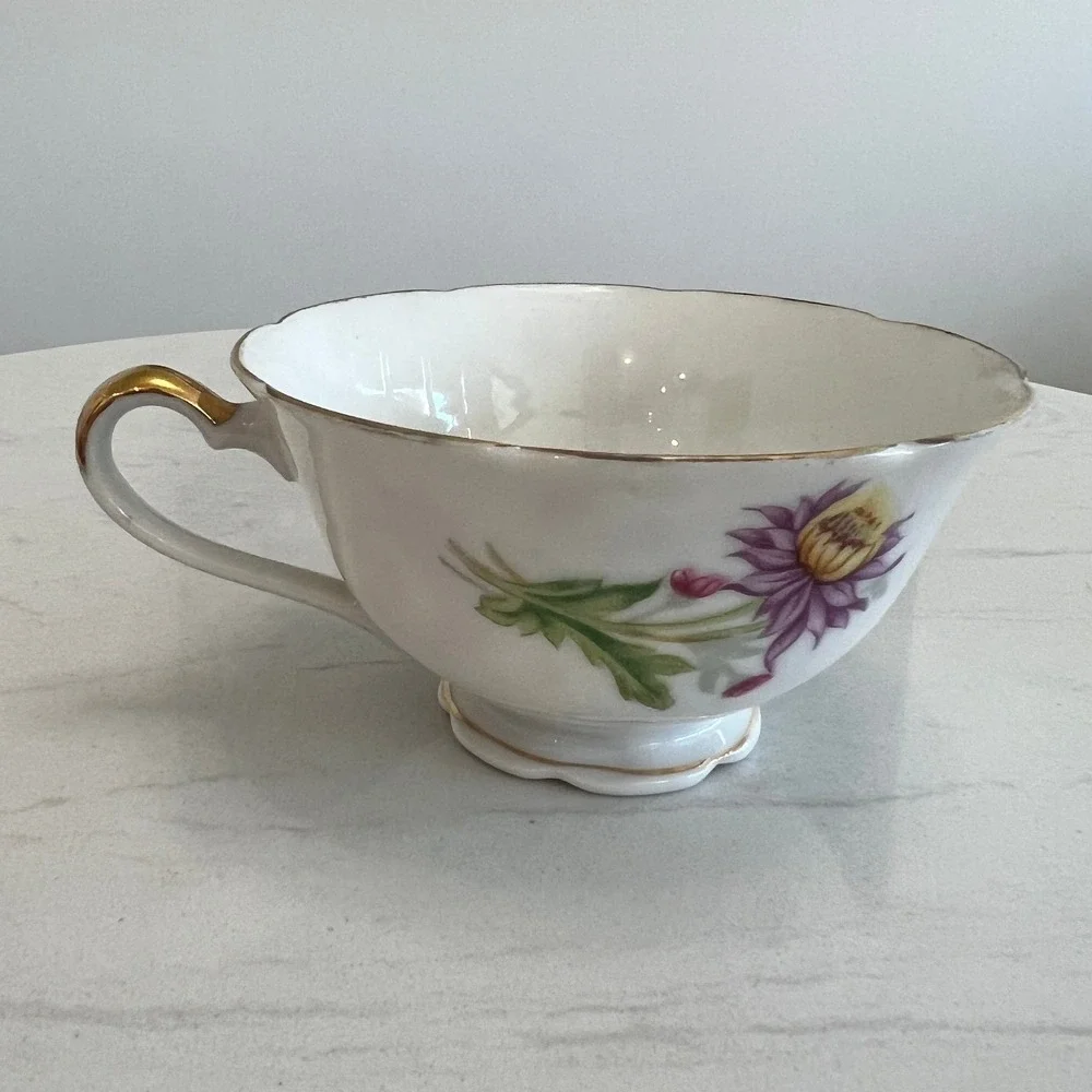 Vintage Halsey Fifth Japan Floral Porcelain Teacup Saucer Set Gold‎ Trim
